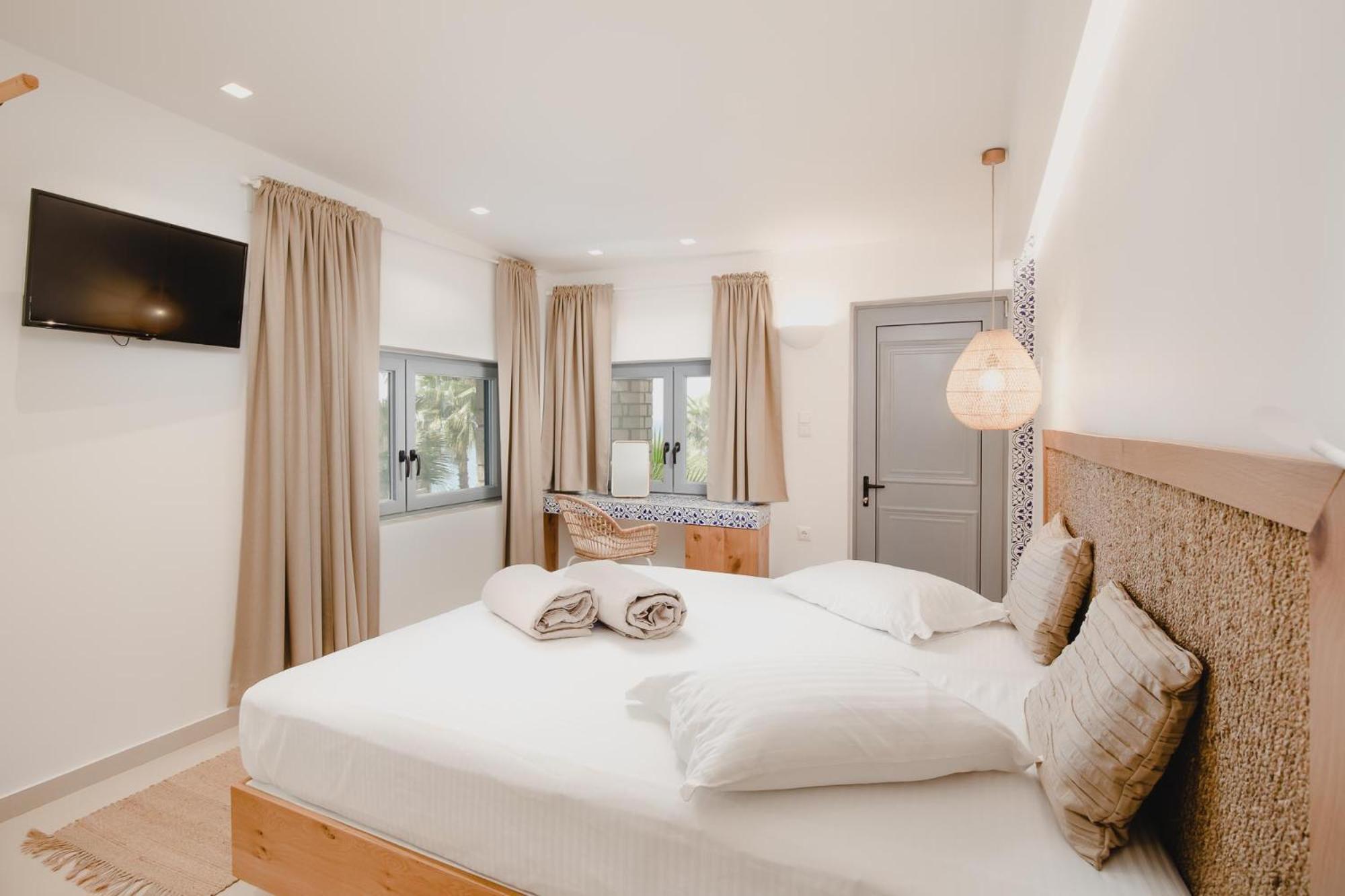 Orraon Lux Aparts Preveza Buitenkant foto