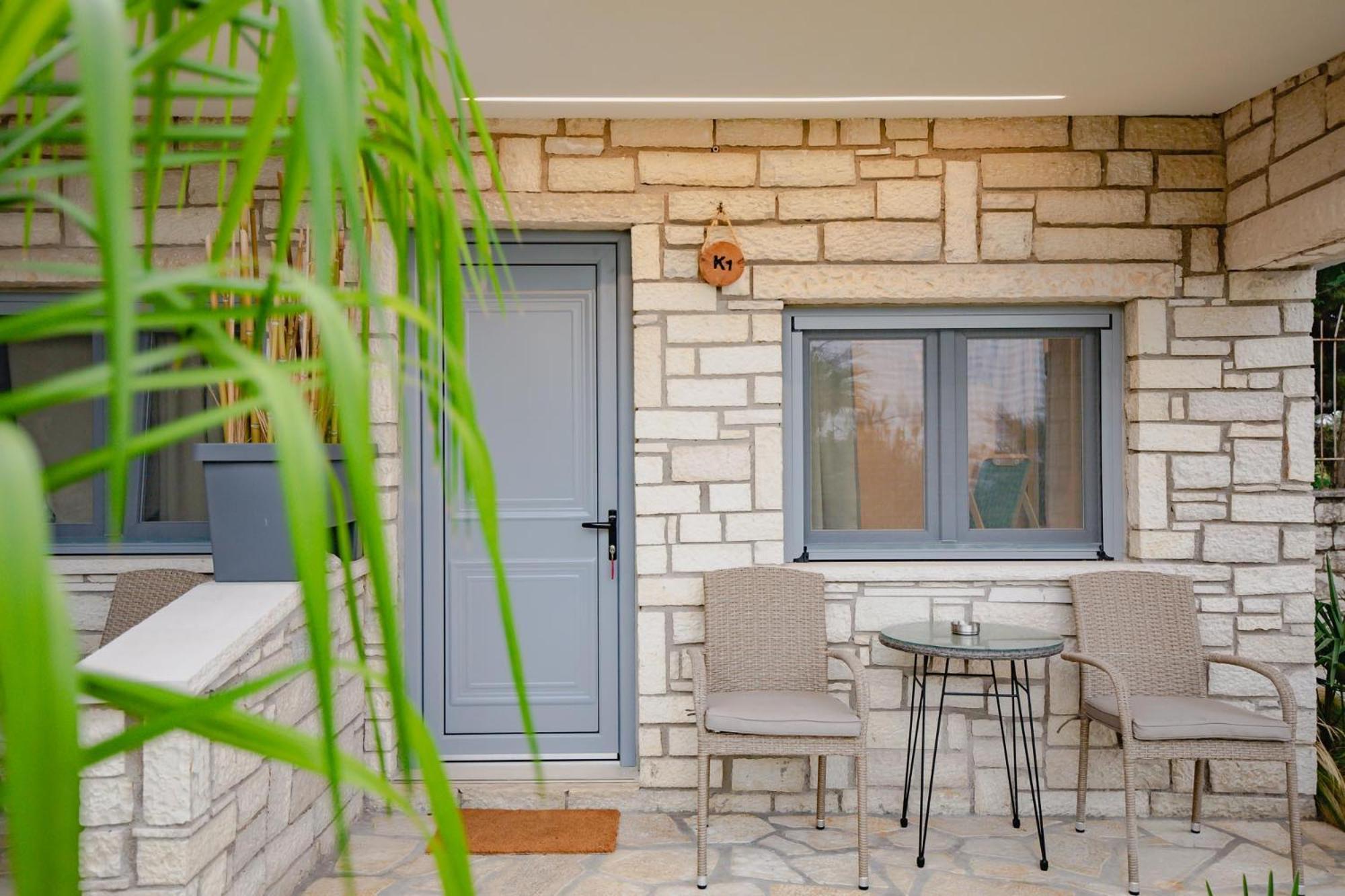 Orraon Lux Aparts Preveza Buitenkant foto